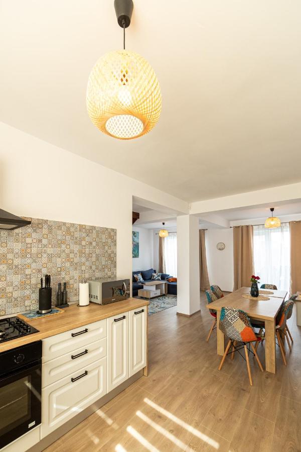 Citadel Apartament'S Rîşnov Eksteriør billede